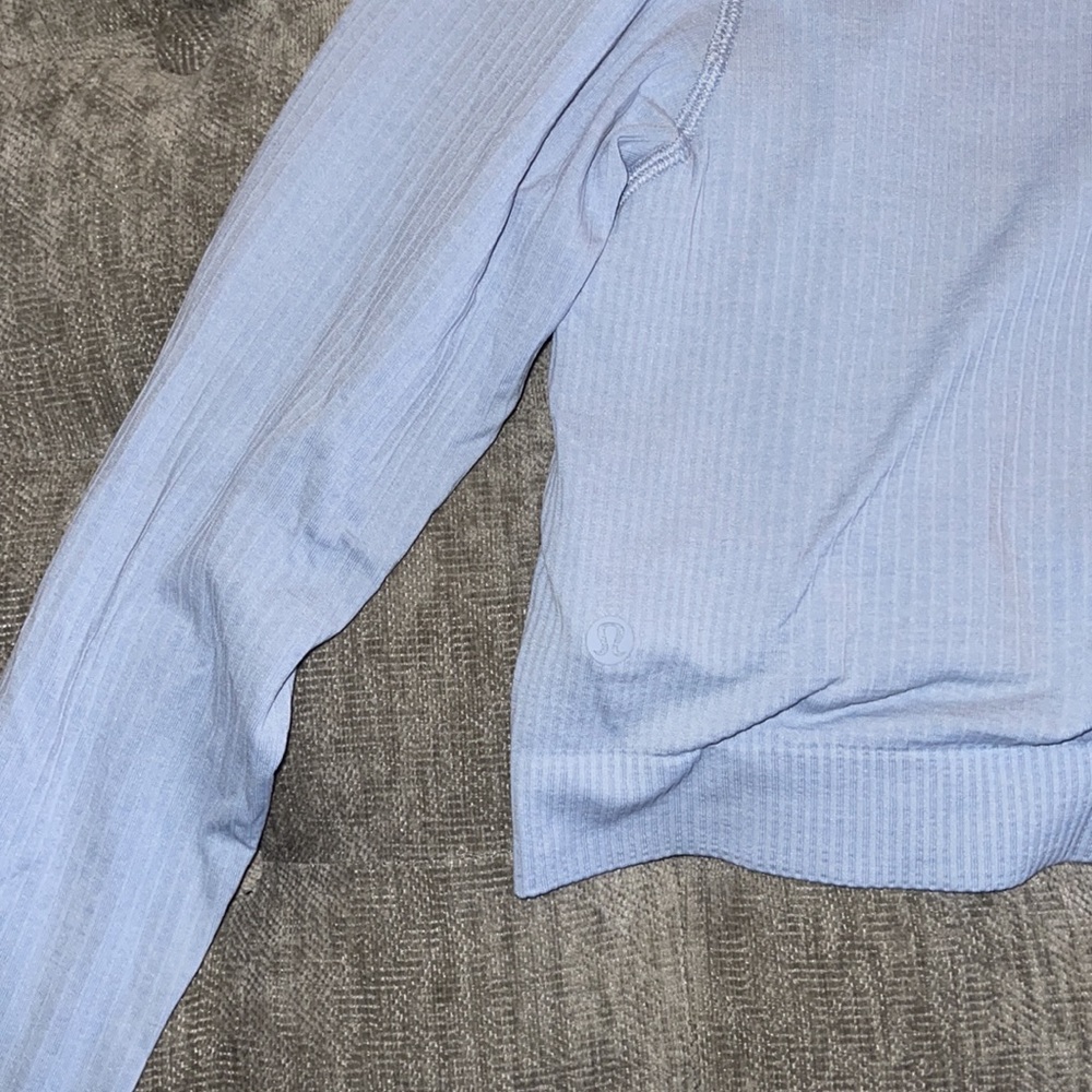 lululemon crop top - Picture 2 of 2